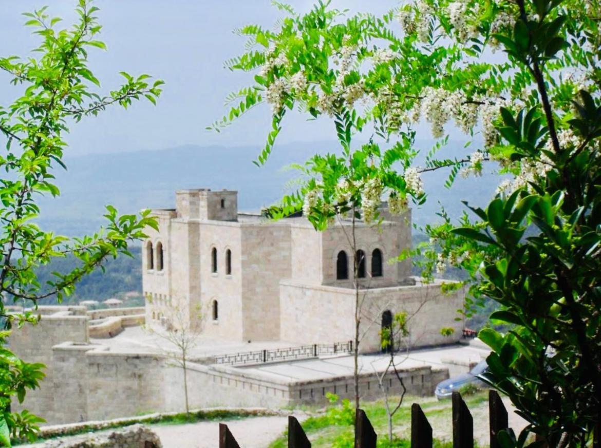 Rooms Emiliano Castle Of Kruja المظهر الخارجي الصورة