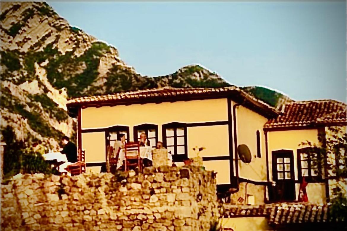 Rooms Emiliano Castle Of Kruja المظهر الخارجي الصورة