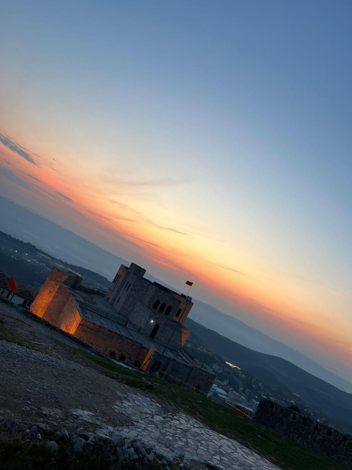 Rooms Emiliano Castle Of Kruja المظهر الخارجي الصورة