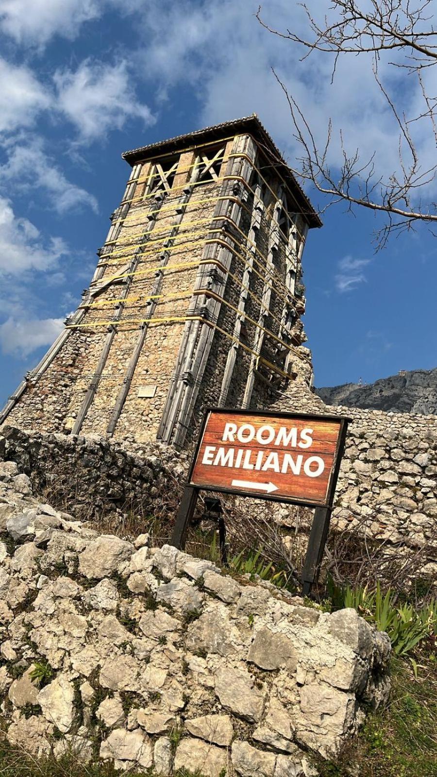 Rooms Emiliano Castle Of Kruja المظهر الخارجي الصورة