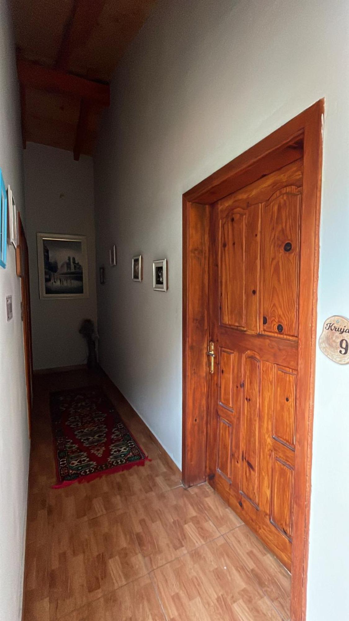 Rooms Emiliano Castle Of Kruja الغرفة الصورة